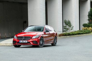 Mercedes-Benz C-Class, Daimler AG tarafından üretilen bir otomobil serisidir. Bu C200d Emlak modeli..