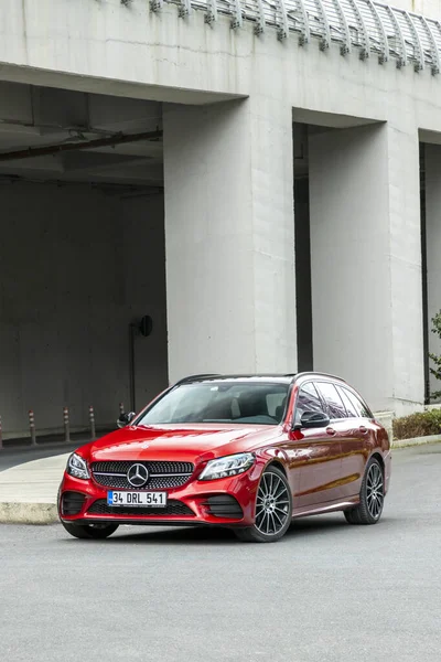 Mercedes-Benz C-Class, Daimler AG tarafından üretilen bir otomobil serisidir. Bu C200d Emlak modeli..
