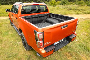 Isuzu D-Max, Isuzu Motor tarafından 2002 yılından beri üretilen bir kamyonet..