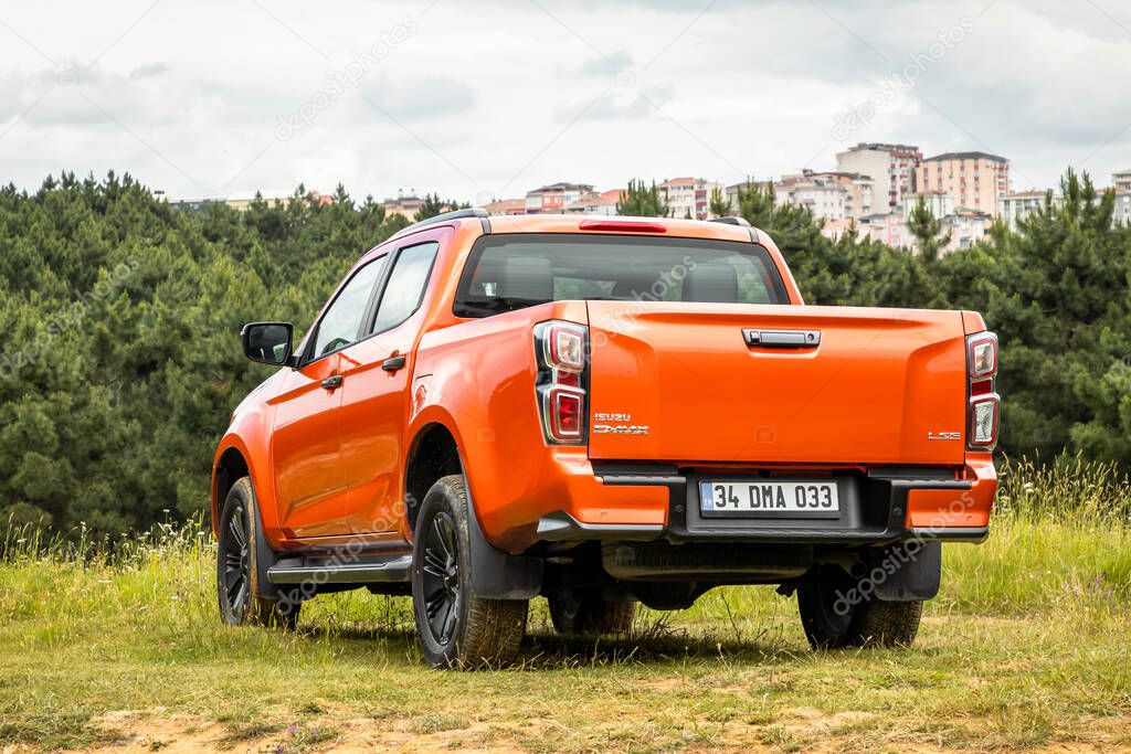 Isuzu DMax es una fabricada desde 2002 por Isuzu Motors. 2024
