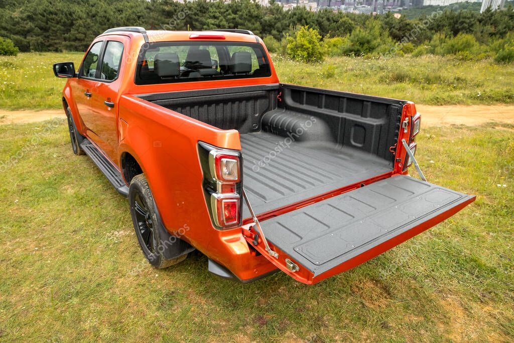 Isuzu D-Max is a pickup truck manufactured since 2002 by Isuzu Motors.
