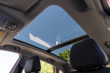 MG ZS, SAIC Motor tarafından üretilen bir SUV modelidir. Tüm elektrik versiyonu ZS EV olarak piyasaya çıktı..