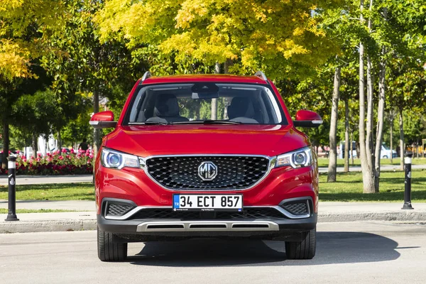  MG ZS, SAIC Motor tarafından üretilen bir SUV modelidir. Tüm elektrik versiyonu ZS EV olarak piyasaya çıktı..