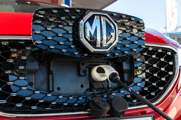 MG ZS, SAIC Motor tarafından üretilen bir SUV modelidir. Tüm elektrik versiyonu ZS EV olarak piyasaya çıktı..