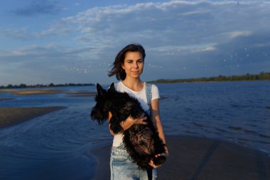 Sahilde esmer seyahatleri