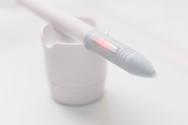 Beyaz kalem grafik tablet