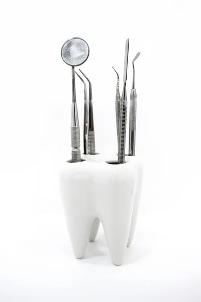 Strumenti dentisti isolati su bianco — Foto Stock