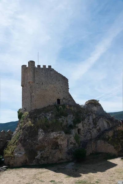 Bela Vista Baixo Castelo Antigo Frias Com Céu Azul Burgos — Fotografia de Stock