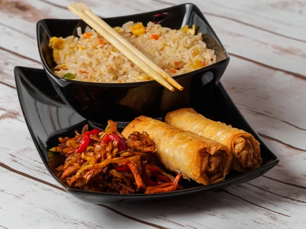 Et, pilav ve böreği