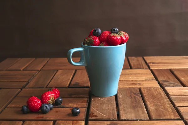 Çilek ve yaban mersini Kupası