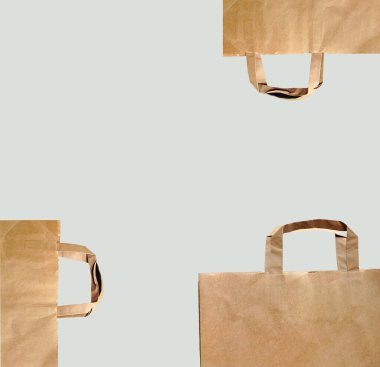 Kağıt alışveriş torbaları, izole edilmiş. Kabzalı boş kahverengi çantalar, soyut, modern tasarım. Alışveriş, satış, kara Cuma, gıda teslimatı, sürdürülebilir ambalaj kavramı