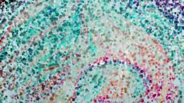 Bölgenin üzerinde sayısız küçük yuvarlak top uçuşuyordu..