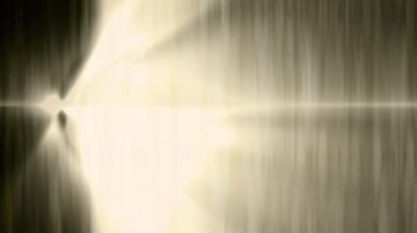 Işın sürekli yayılıyor, parlak ve güzel görünüyor..