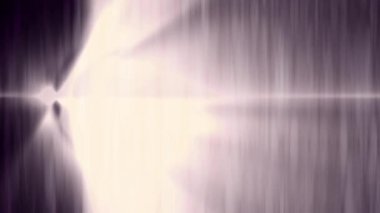 Işın sürekli yayılıyor, parlak ve güzel görünüyor..