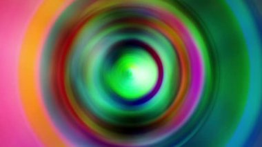 Işın sürekli döner, parlak ve güzel görünür..