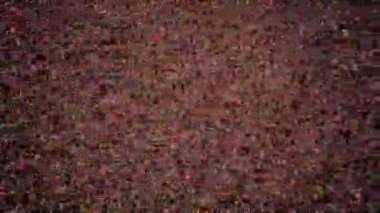 Bölgenin üzerinde sayısız küçük yuvarlak top uçuşuyordu..