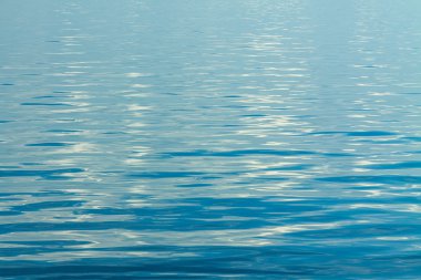 Mavi doku küçük dalgalar üzerinden