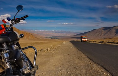 Himalaya'nın yatay, yol ve Bisiklet
