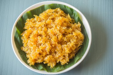 Karıştırılmış ananas çok popüler bir meyvedir ve çok işlenmiştir. Karıştırma, kaynak yapma, reçel yapma vs..