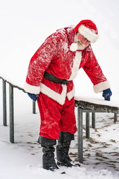Vacanze Natale Stile Vita Attivo Babbo Natale Costume Tradizionale Rosso — Foto Stock