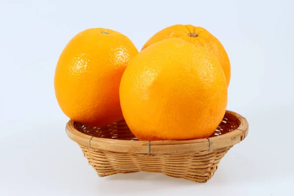 Fruta Mandarina Cesta Aislada Sobre Fondo Blanco — Foto de Stock