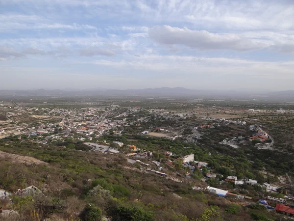 Queretaro, Meksika'daki Bernal şehrin hava görünümü