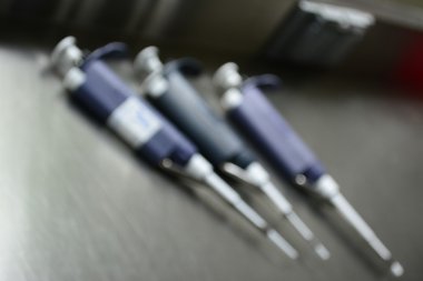 MİKROPİPETLER Laboratuvarı