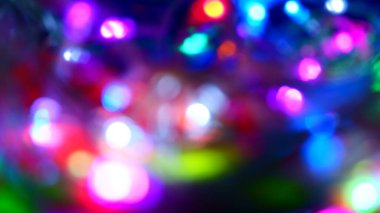 Bulanık temada çekilen renkli ışıklar