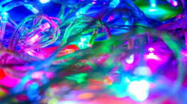 Bulanık temada çekilen renkli ışıklar