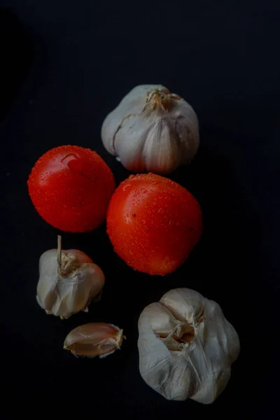 Photo Garlic Tomatoes Looking Very Fresh Because Dew Wonosobo Indonesia — Stok fotoğraf