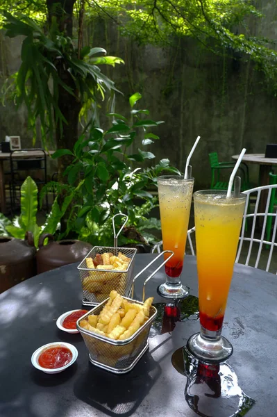 Photo Photo Light Snacks French Fries Fresh Drinks Photo Taken — Stockfoto