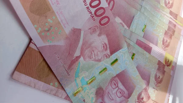 Währung Von 100 000 Rupiah Der Staatswährung Indonesiens März 2021 — Stockfoto