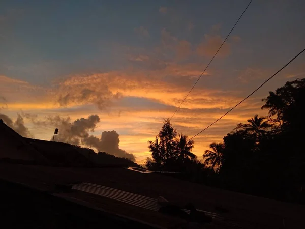 Foto Pôr Sol Uma Aldeia Foto Natureza — Fotografia de Stock