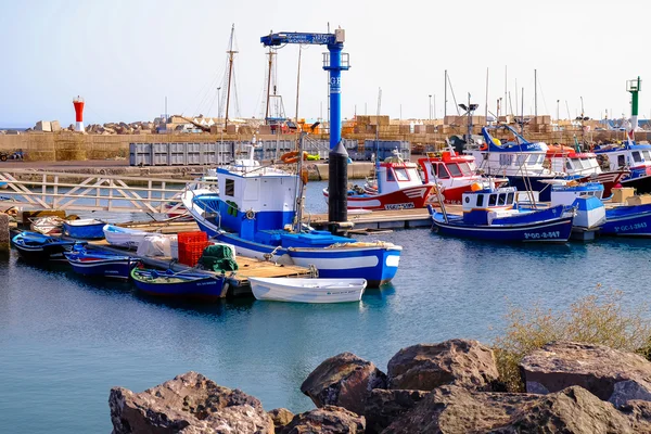 Vista sul porto di Gran Tarajal a Fuerteventura, Spagna . — Foto Stock