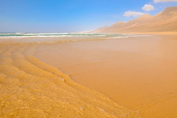 Visa på stranden Cofete på Fuerteventura. — Stockfoto
