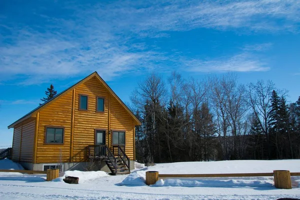 Maison Typiquement Canadienne Québec Hiver Par Une Belle Journée Ensoleillée — Photo