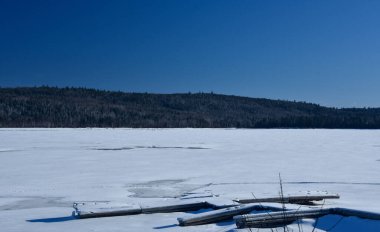 Güzel karlı kış manzarası 