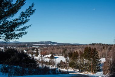 Güzel karlı kış manzarası 