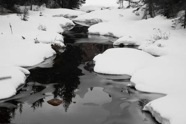 Kalter Fluss Kanadischen Winter Quebec — Stockfoto