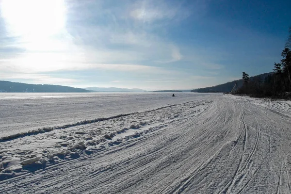 Prachtig Uitzicht Besneeuwd Winterlandschap — Stockfoto