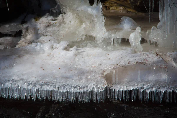 Eis Nahe Fließendem Wasser Auf Einem Kanadischen Fluss Frühling — Stockfoto