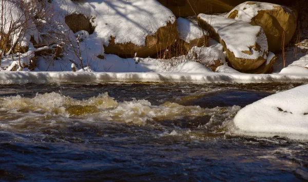 Rio Icy Nos Invernos Canadenses Quebec — Fotografia de Stock