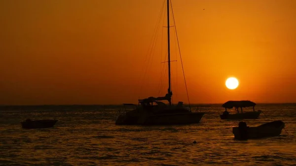 Coucher Soleil Sur Mer Avec Des Bateaux — Photo