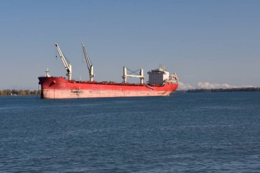 St. Lawrence Nehri 'ndeki petrol tankeri.