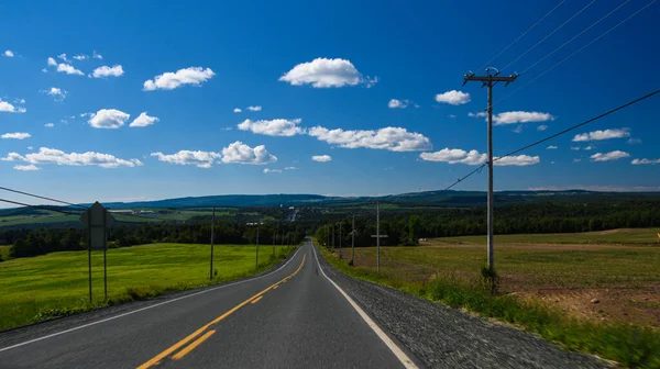 Estrada Asfalto Vazia Nas Montanhas — Fotografia de Stock