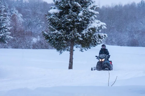 Snowmobile Inverno Canadense — Fotografia de Stock