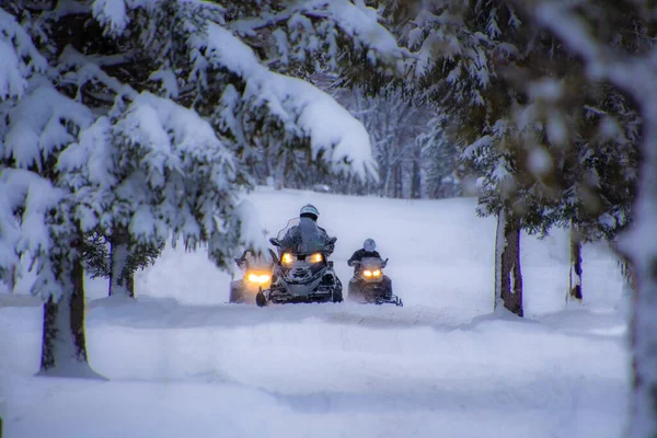Snowmobiles Στον Καναδικό Χειμώνα — Φωτογραφία Αρχείου