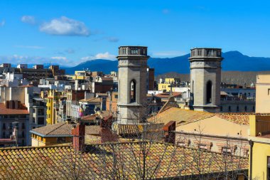 Eski Girona şehrinin güzel manzarası, İtalya