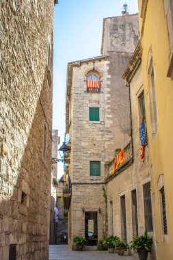 Eski Girona şehrinin güzel manzarası, İtalya