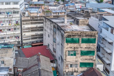 Bangkok, Tayland - 25 Ekim 2025: Hem modern hem de daha yoksul mimarisi ile Tayland 'ın Bangkok kentinin manzarası